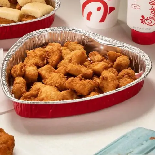 Chick-fil-A Heart Tray & Catering Trays 2026 2 Chick-fil-A® Nuggets Heart Tray